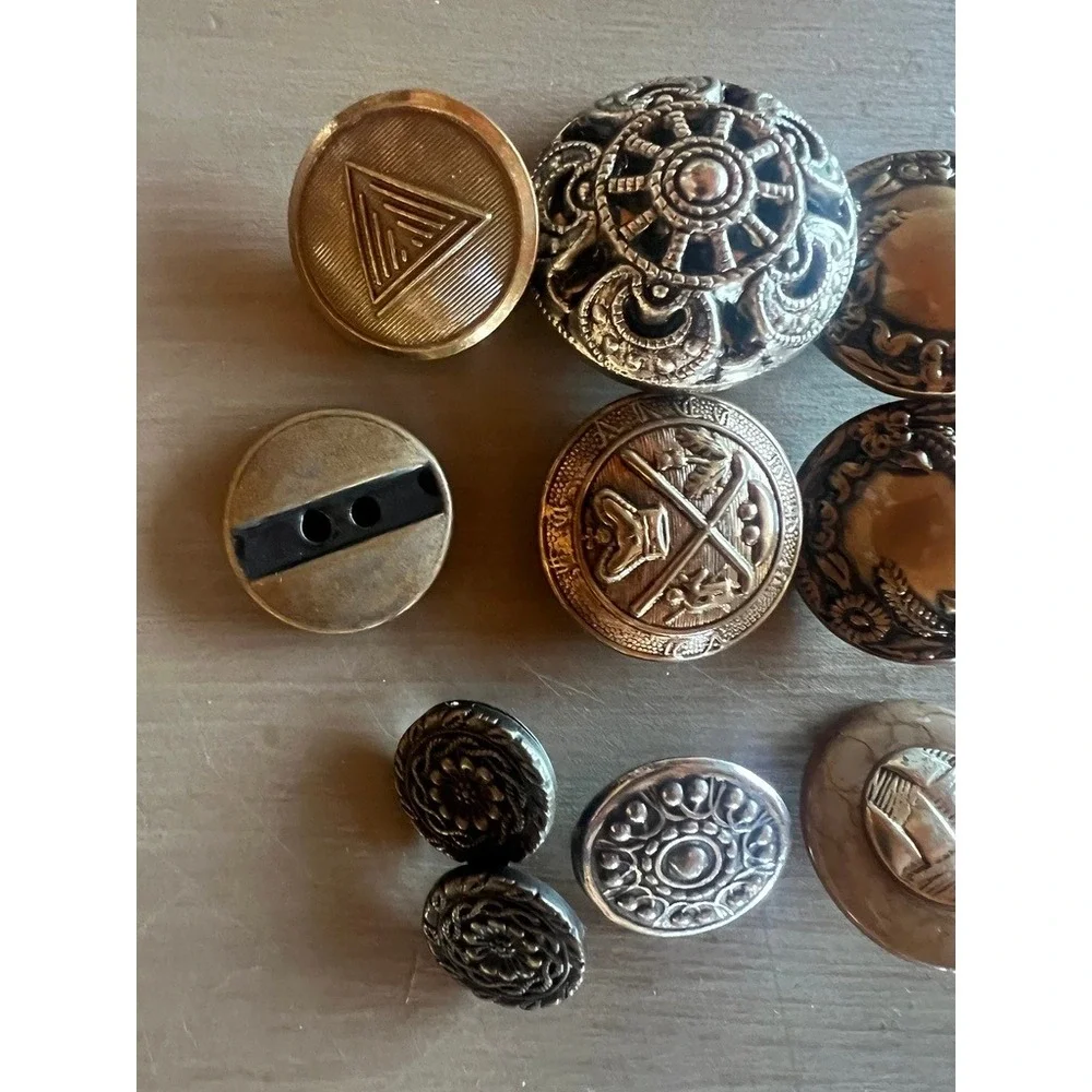 Vintage Button Lot 10pc Gold Silver Mixed Metal Art Deco Floral MCM AntiqueCrest